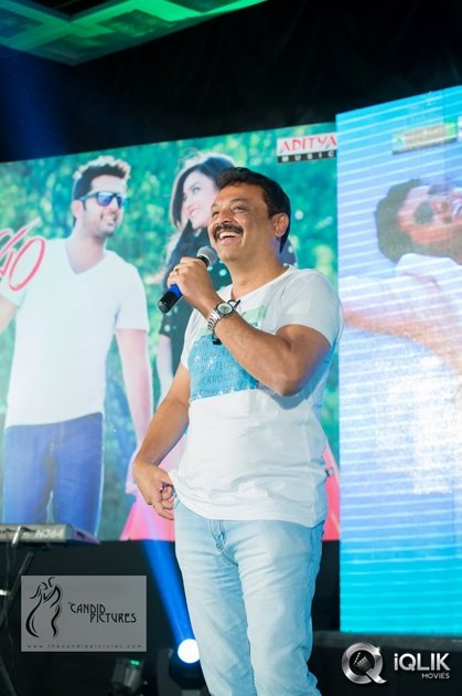 Chinnadana-Neekosam-Movie-Platinum-Disc-Function